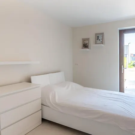 Σπίτι διακοπών Brand New 3br House With Garden In Mariakerke