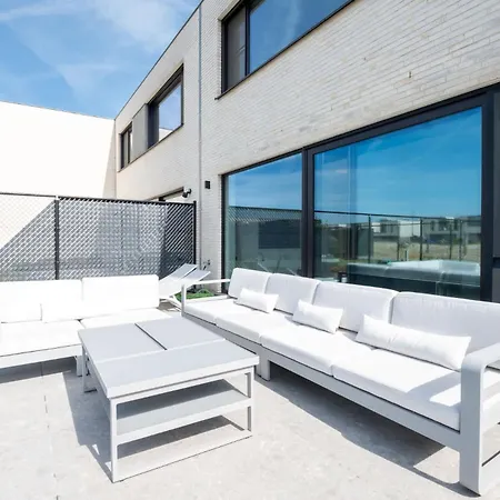 Σπίτι διακοπών Brand New 3br House With Garden In Mariakerke