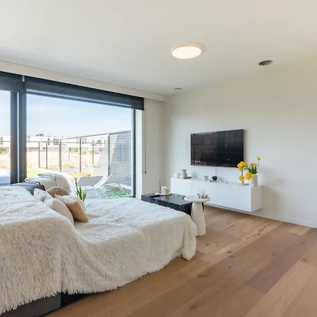 Brand New 3br House With Garden In Mariakerke Σπίτι διακοπών *